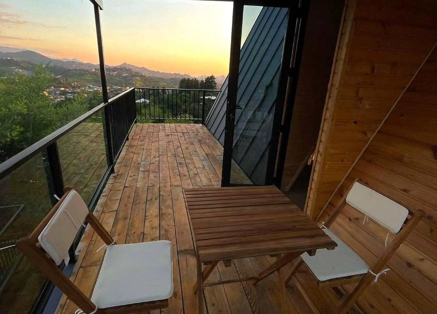 Cottage House Of Light A Batumi 0*,